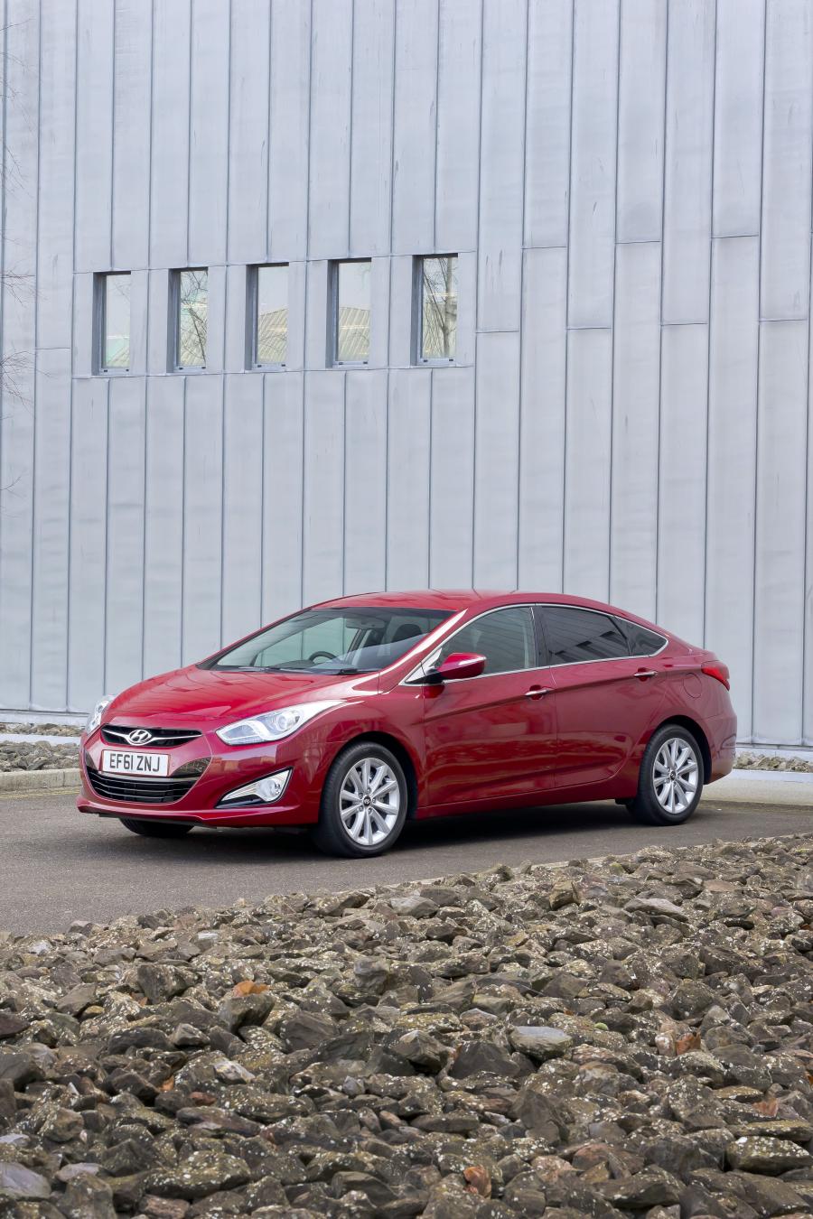  Hyundai i40 2012 года  (UK) (фото 18 из 24)